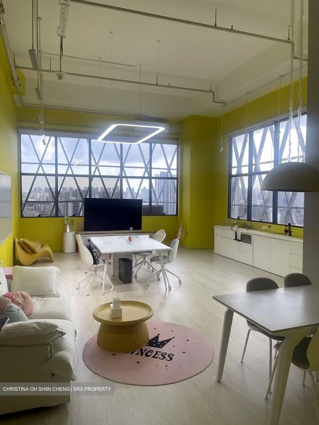 Ct Hub 2 (D12), Office #604744541